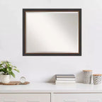 Specchio da parete in legno smussato 31" x 25": Stile moderno, Nessun assemblaggio, Include hardware di montaggio