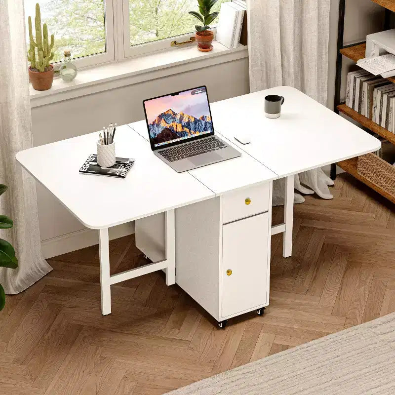 Table à manger pliable ATJafurn de 59 pouces avec rallonges rabattables pour petits espaces, table de cuisine rectangulaire en bois extensible avec roulettes et rangement