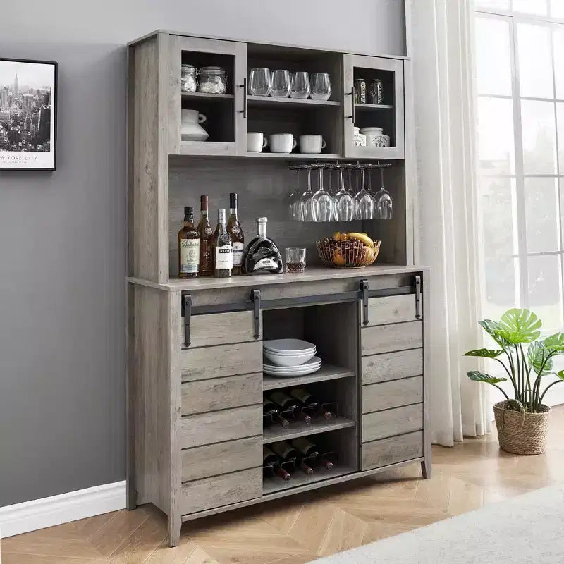 Mobiletto da 70" per Caffè in Stile Rustico – Porta Scorrevole a Fienile, Portabottiglie e Porta Bicchieri, Grigio