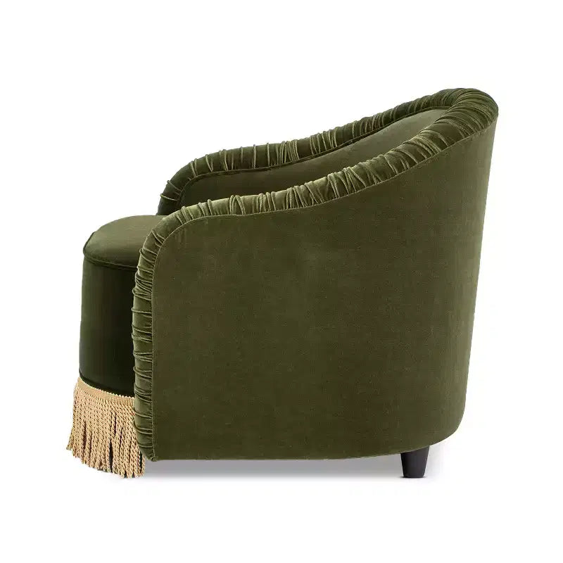 Poltrona decorativa Serena di Jennifer Taylor Home, con schienale a botte arricciato da 31,5", frangia a passamaneria e velluto performante verde oliva