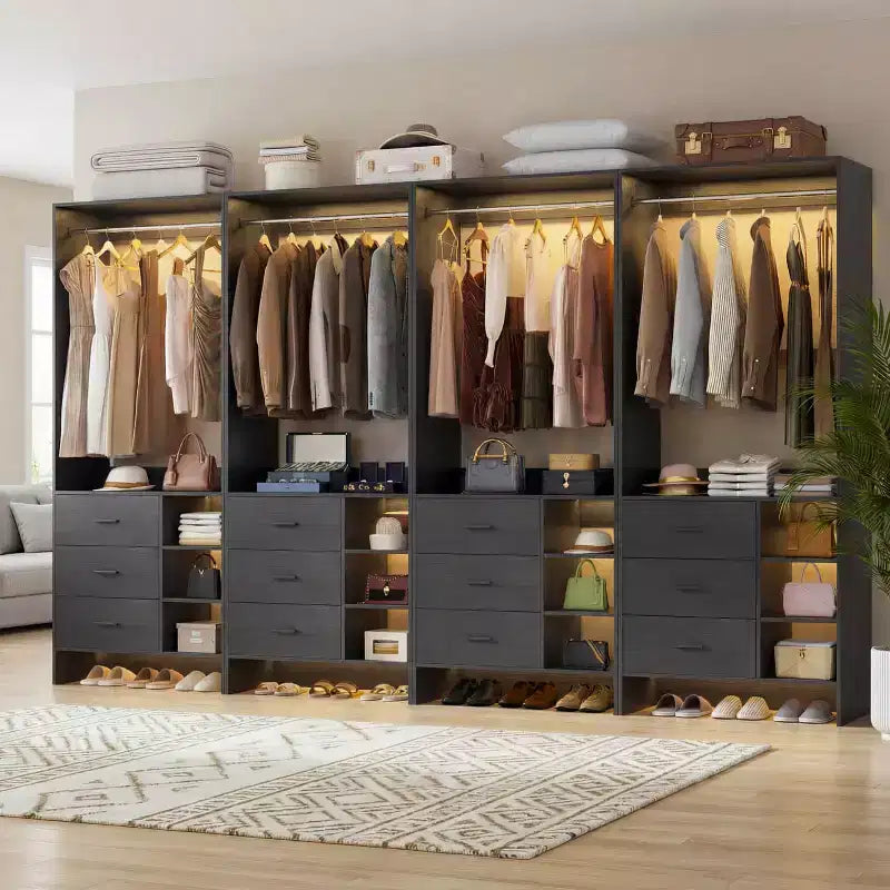 Set Besiost di 4 organizzatori per armadio con cassetti in legno e aste appendiabiti