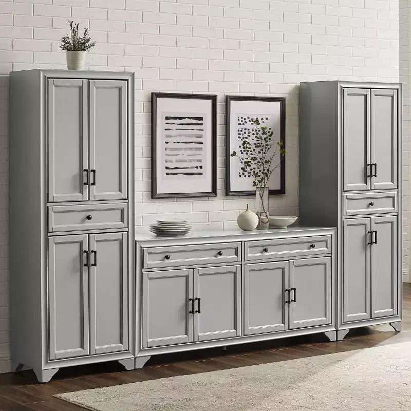 3-teiliges Tara-Sideboard- und Vorratsschrank-Set im Used-Look – Crosley