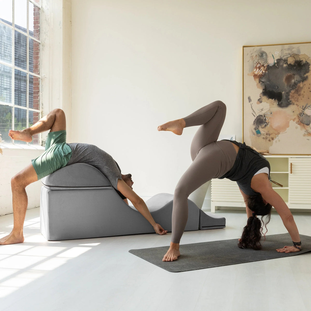 Chaise longue convertibile Avana Kami / poltrona per yoga e massaggi - pouf 2-in-1 con poltrona lounge da yoga ripiegabile estraibile nascosta, microvelluto - N/A