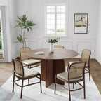 Table à manger ronde PexFix de 45 x 45 en bois massif, finition noyer et pieds élégamment arqués, pour salles à manger et cuisines modernes