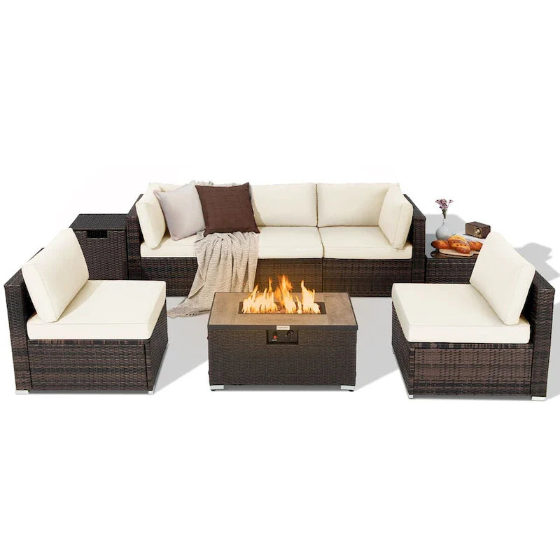 8-teiliges Patio-Rattanmöbel-Set mit Feuerstellentisch, Gasflaschenhalter, Abdeckung und Terrassenmöbeln