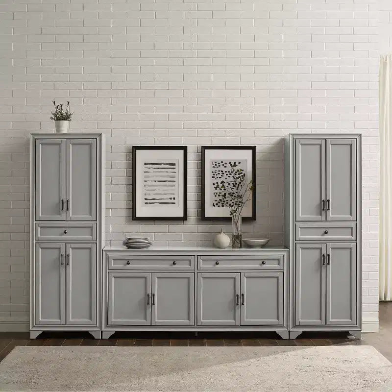 3-teiliges Tara-Sideboard- und Vorratsschrank-Set im Used-Look – Crosley