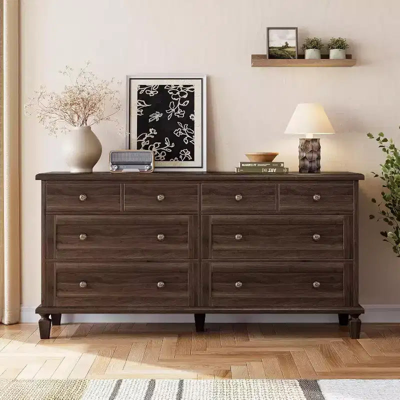 Kommode mit 8 Schubladen für das Schlafzimmer, Vintage-TV-Schrank mit 59 cm, geschnitzten Griffen und konischen Beinen, Holzkommode mit großem Stauraum