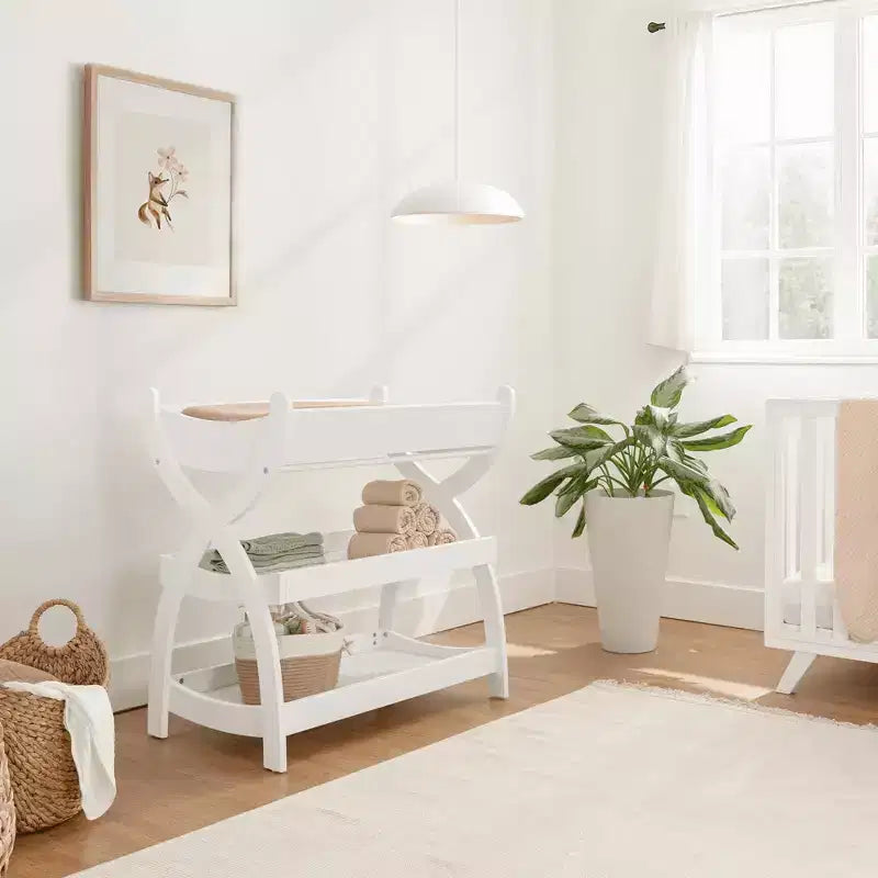 Comfy Cubs commode voor baby's - stevige houten constructie, tijdloze uitstraling met twee open planken voor babybenodigdheden