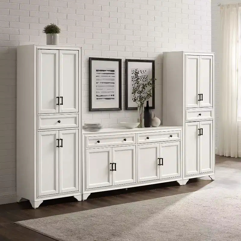 3-teiliges Tara-Sideboard- und Vorratsschrank-Set im Used-Look – Crosley