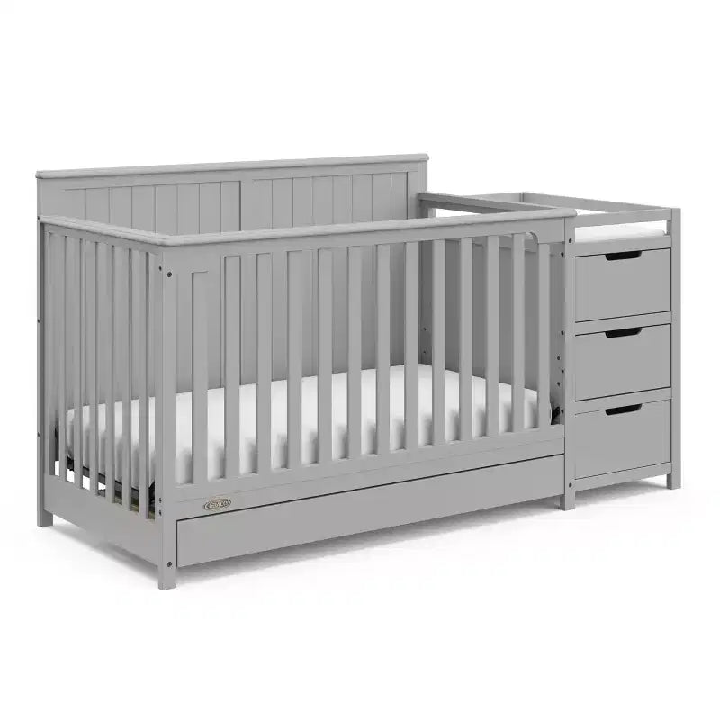 5-in-1-Umbaubett für Babys mit Wickelaufsatz und Schublade